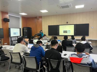 信息化中心舉辦智慧校園信息化服務(wù)推廣培訓(xùn)